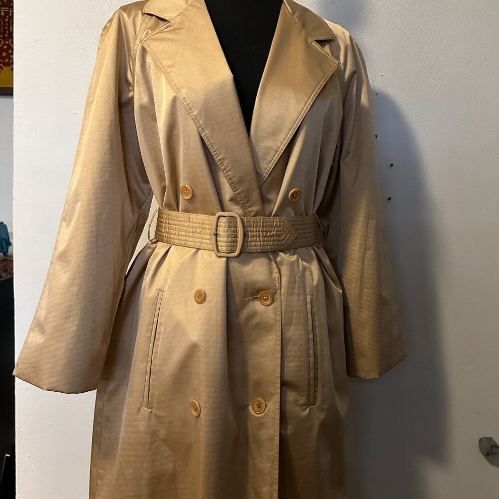 Vintage 60s / 70s Trench Coat with Belt. Perfect!! - Picture 8 of 14
